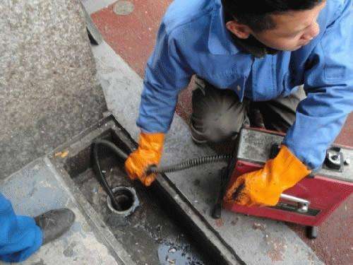 大田镇疏通下水道